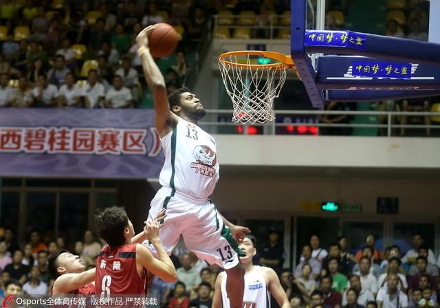 德媒：瓦茨克59%支持率当选多特主席，面临团结俱乐部的挑战（德媒：瓦茨克以59%得票当选多特主席，团结俱乐部成首要考验）