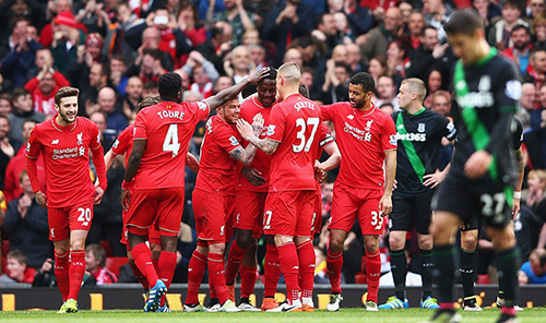 梅西带领迈阿密国际赢得美职联总冠军，实现越级登顶，展现超强实力。（梅西率领迈阿密国际问鼎美职联，越级封王尽显统治力）