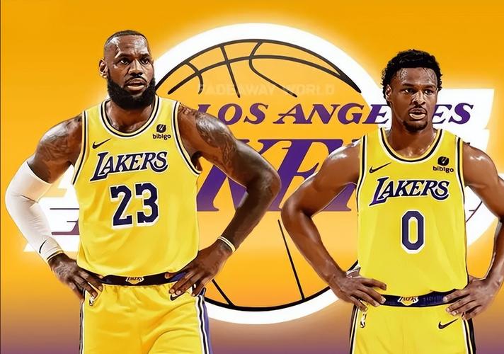 媒体人：王钰栋签欧洲经纪公司有足协的推动，只给了短期授权（媒体人称：在足协推动下，王钰栋与欧洲经纪公司签约，授权期仅为短期）