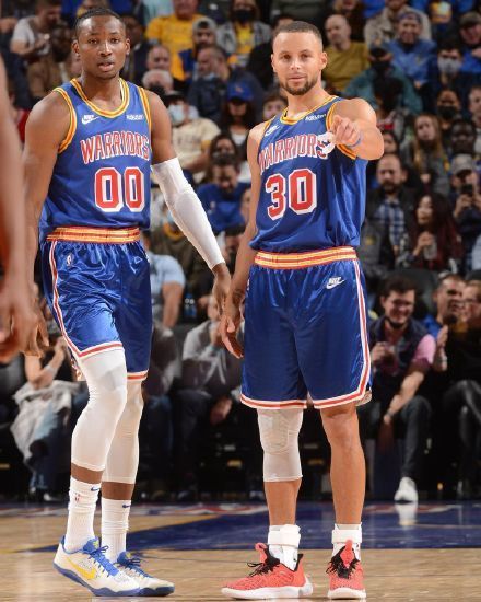 英联杯半场：双方破门乏术，卡迪夫城暂0-0切尔西（英联杯半场战报：卡迪夫城与切尔西互交白卷，比分暂时0-0）