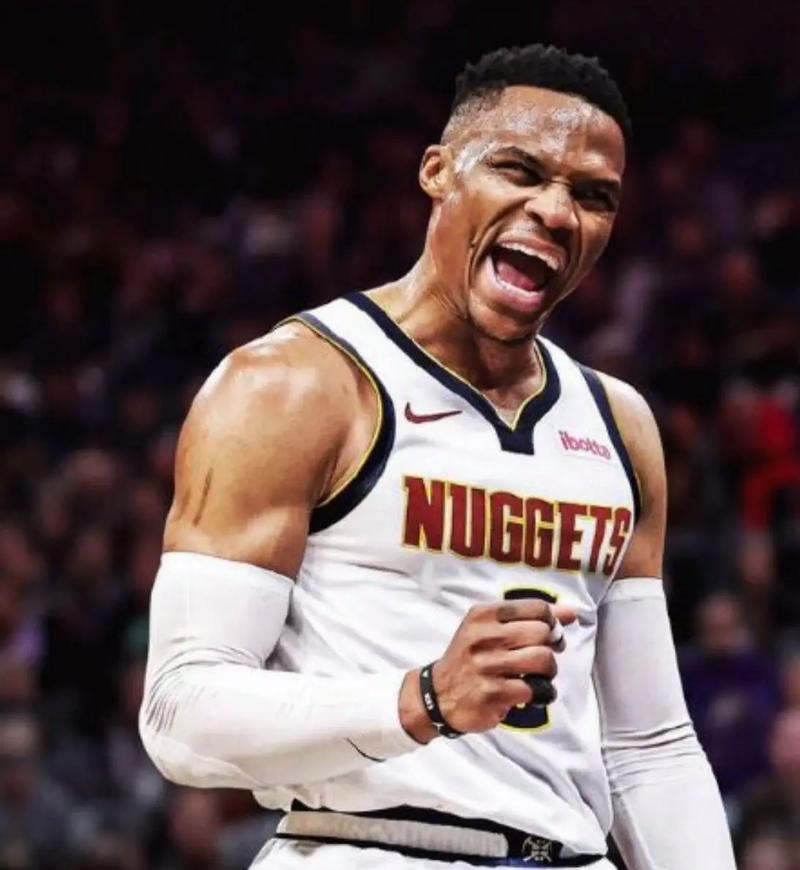 小波特连续三场比赛砍下30+&命中5个三分，篮网队史首人（小波特三连场30+且命中5记三分，篮网队史第一人）