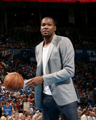 30分10篮板5助攻且命中率80%场次：约基奇历史最多（约基奇30分10篮板5助攻且命中率80%比赛场次历史第一）