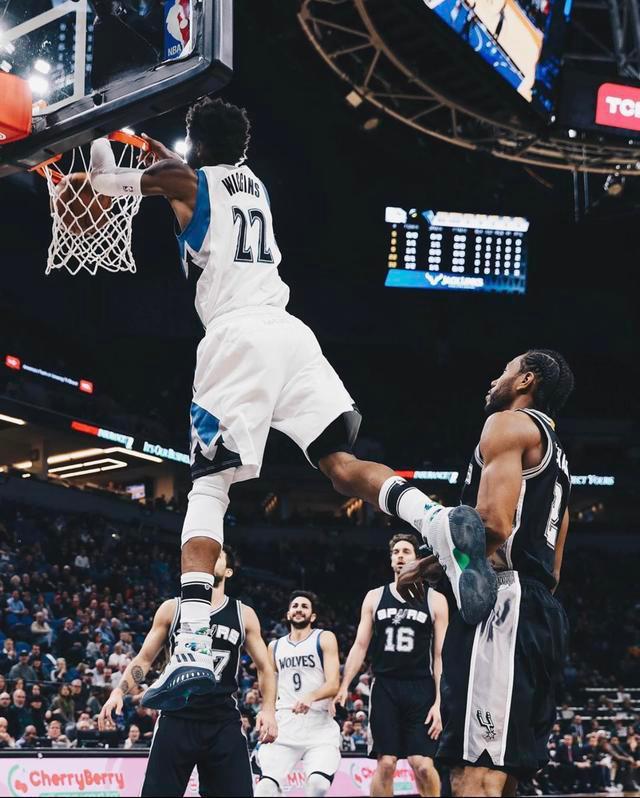 弗兰克：为西蒙斯红牌上诉没意义 罗梅罗充满激情可能会少些冷静（弗兰克：西蒙斯红牌不值得申诉，罗梅罗激情有余冷静不足）