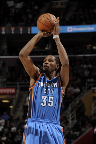 阿尔贝托：当时接到拉齐奥电话后，只考虑了五分钟就决定加盟（阿尔贝托：接到拉齐奥来电后，我仅用5分钟便拍板加盟）