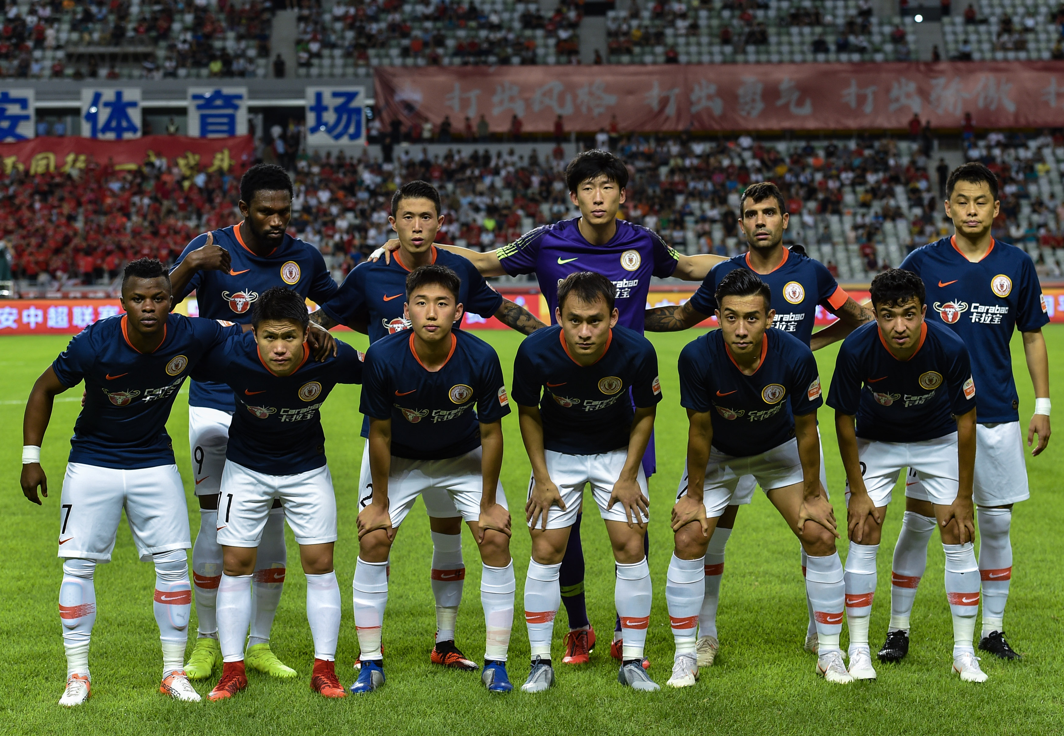 灰熊人手紧缺，球队面临巨大挑战（灰熊阵容短缺，球队遭遇严峻考验）