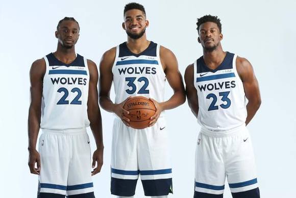 一年身价狂飙十倍！“两米梅西”从750万到7000万的奇幻旅程（一年暴涨十倍，“两米梅西”从750万飙至7000万的传奇逆袭）